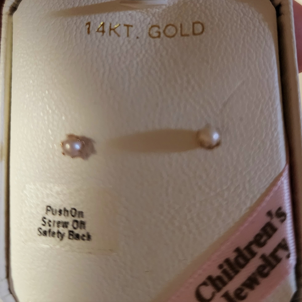 Baby Girl pearl 14ct gold earrings